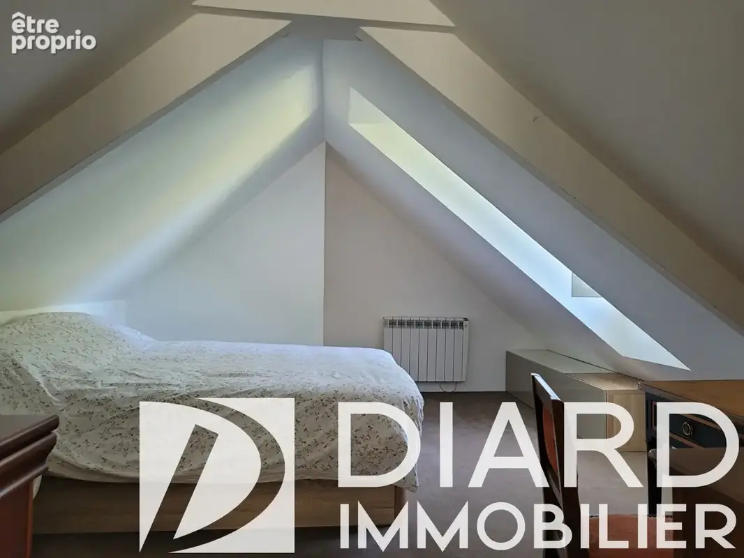 Vient d'être vendue par l'agence ! Nouveauté en exclusivité Cabinet Diard Immobilier ! Jolie maison en pierre dans le bourg de M - photo 8