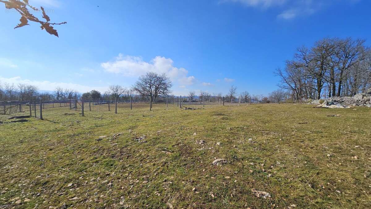 Terrain à SAINT-CHELS