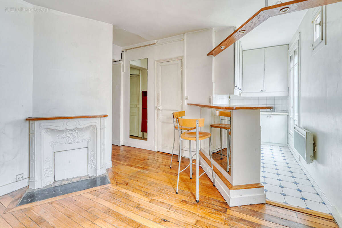 Appartement à PARIS-18E