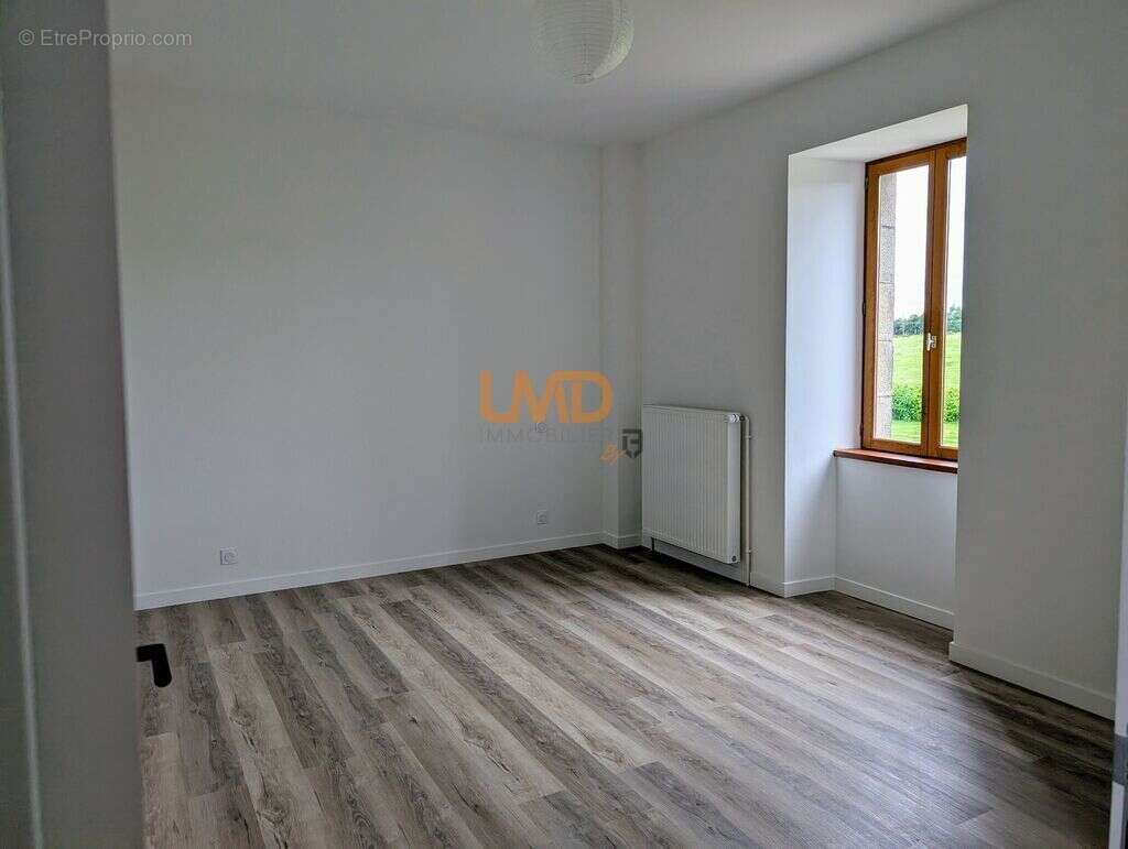 Maison à SAINT-COULITZ