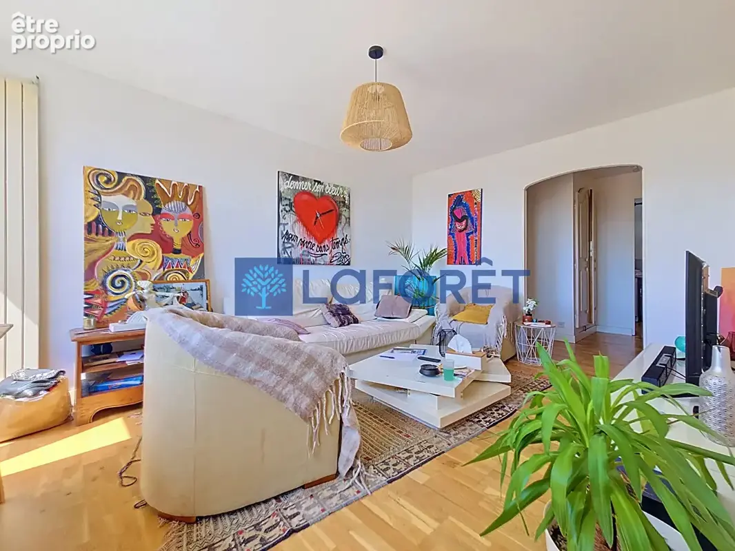 Appartement 4 pièces lumineux à vendre à Draguignan, dernier étage avec balcon - photo 4