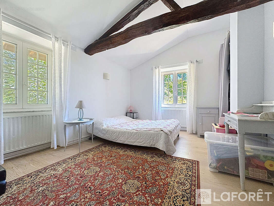 Maison à SAINT-HILAIRE-DE-LA-COTE