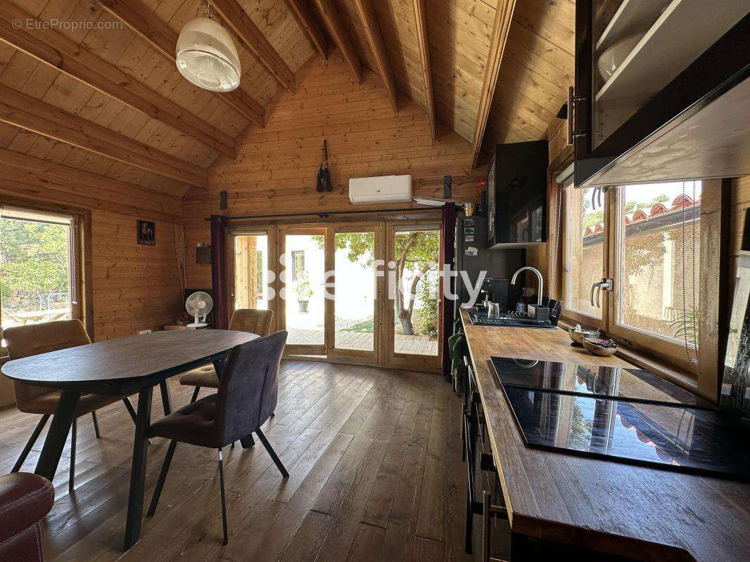 Maison 121 m² à Martigues  - photo 19