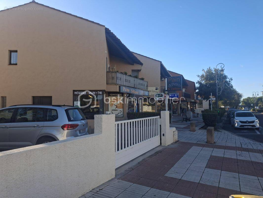 Commerce à CANET-EN-ROUSSILLON