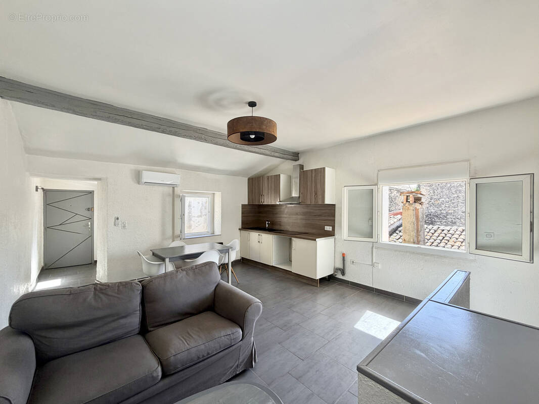 Appartement à ARAMON