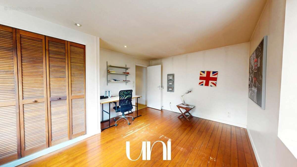 Maison à FLEURY-SUR-ORNE