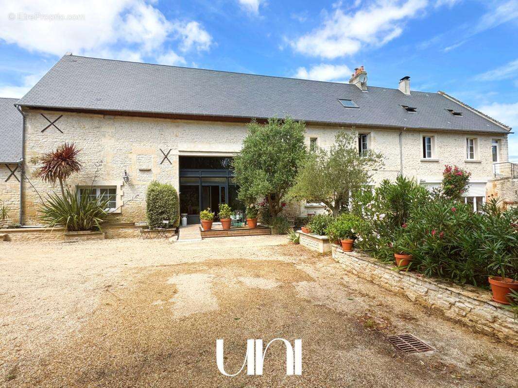 Maison à SAINTE-CROIX-SUR-MER