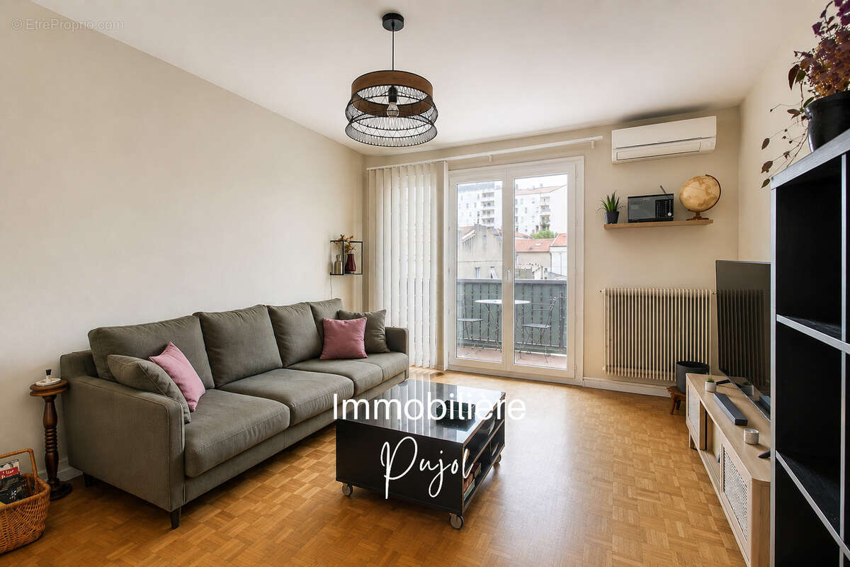 Appartement à MARSEILLE-4E