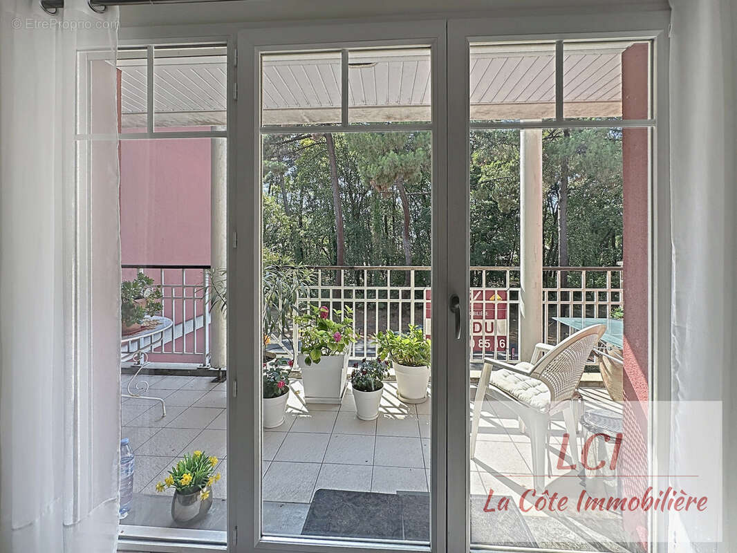 GUJAN, au coeur des Commerces, Superbe appartement T5 au dernier étage. - photo 5