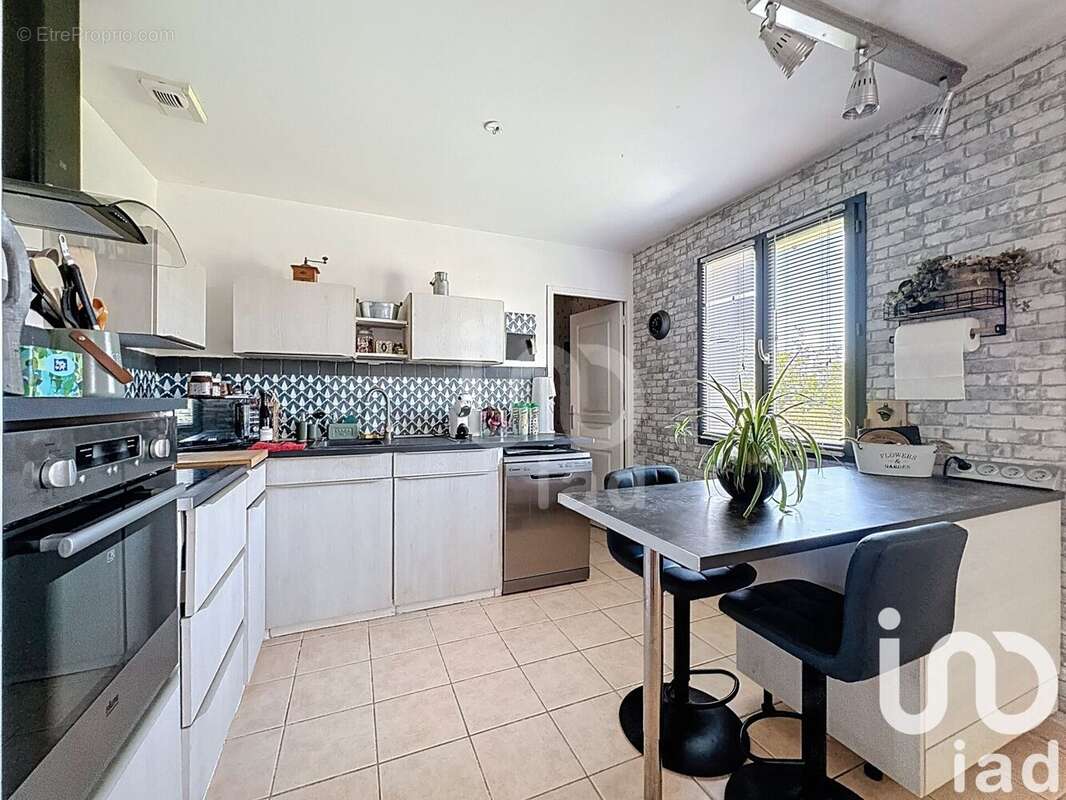 Photo 3 - Maison à CHEVANNES