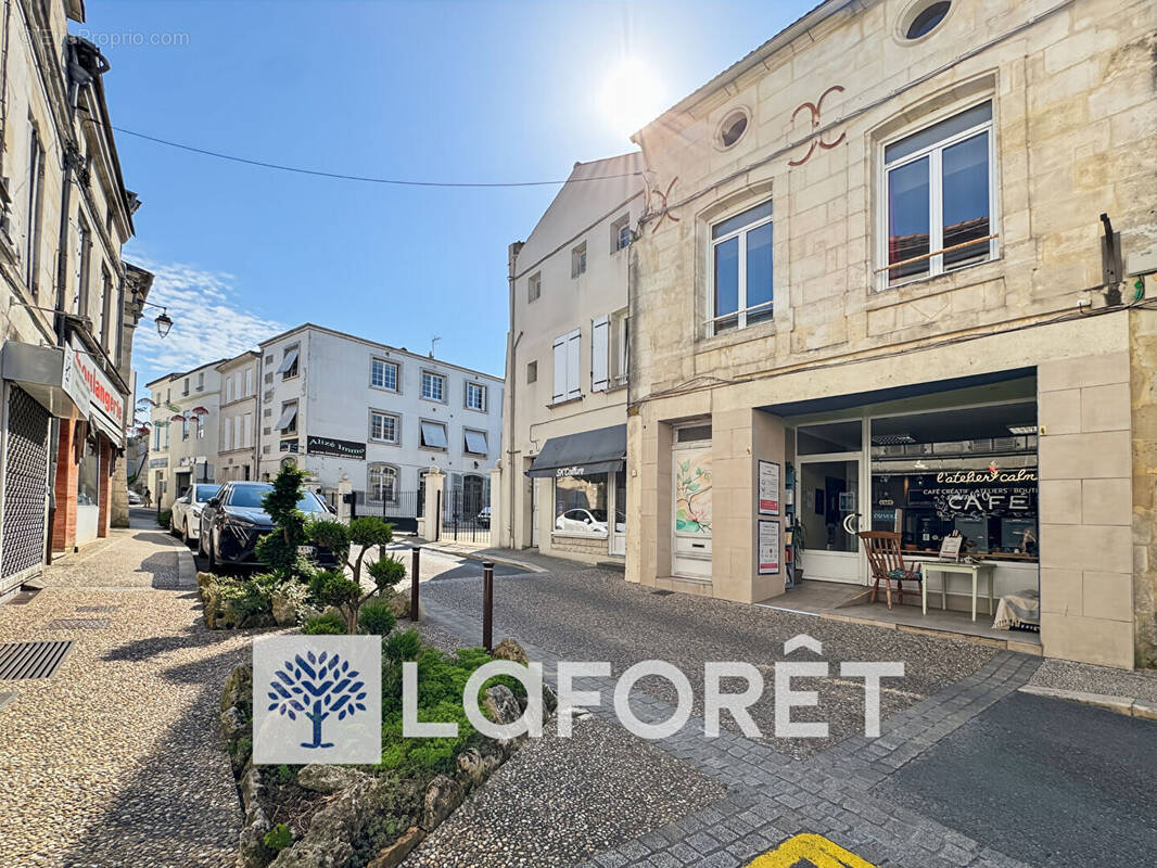 Appartement à PONS