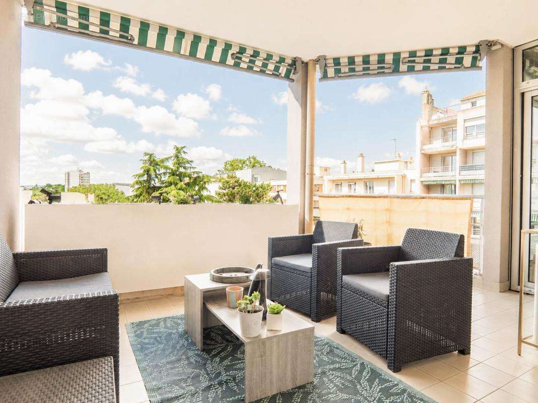 Appartement à BRON