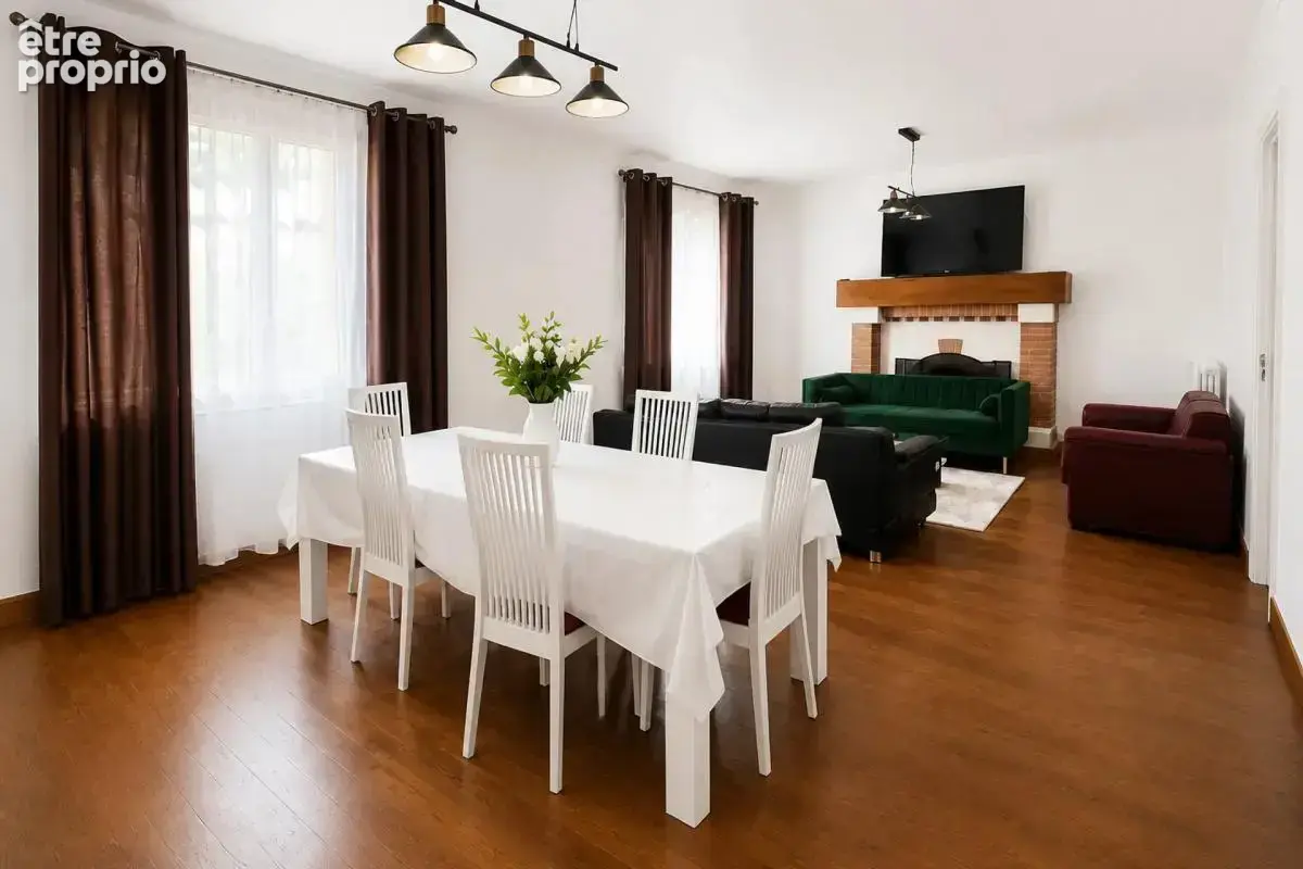 Maison de 7 pièces de 214 m² à Angerville 91670 - photo 2