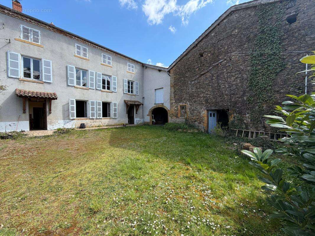 Maison à LEGNY