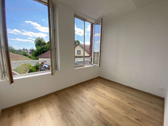 Maison à SAINTE-GENEVIEVE