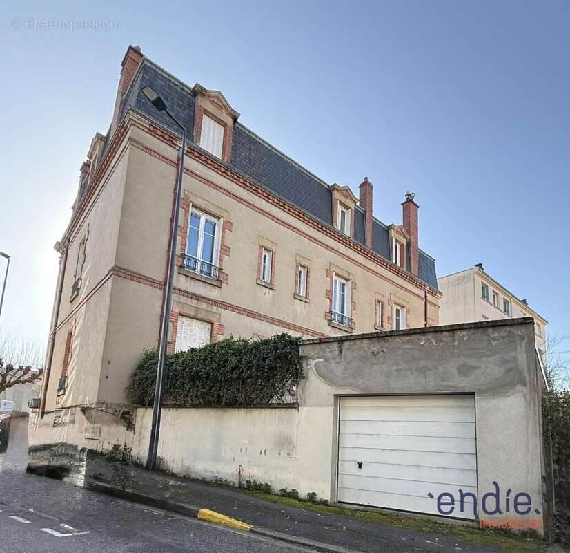 Appartement à MOULINS