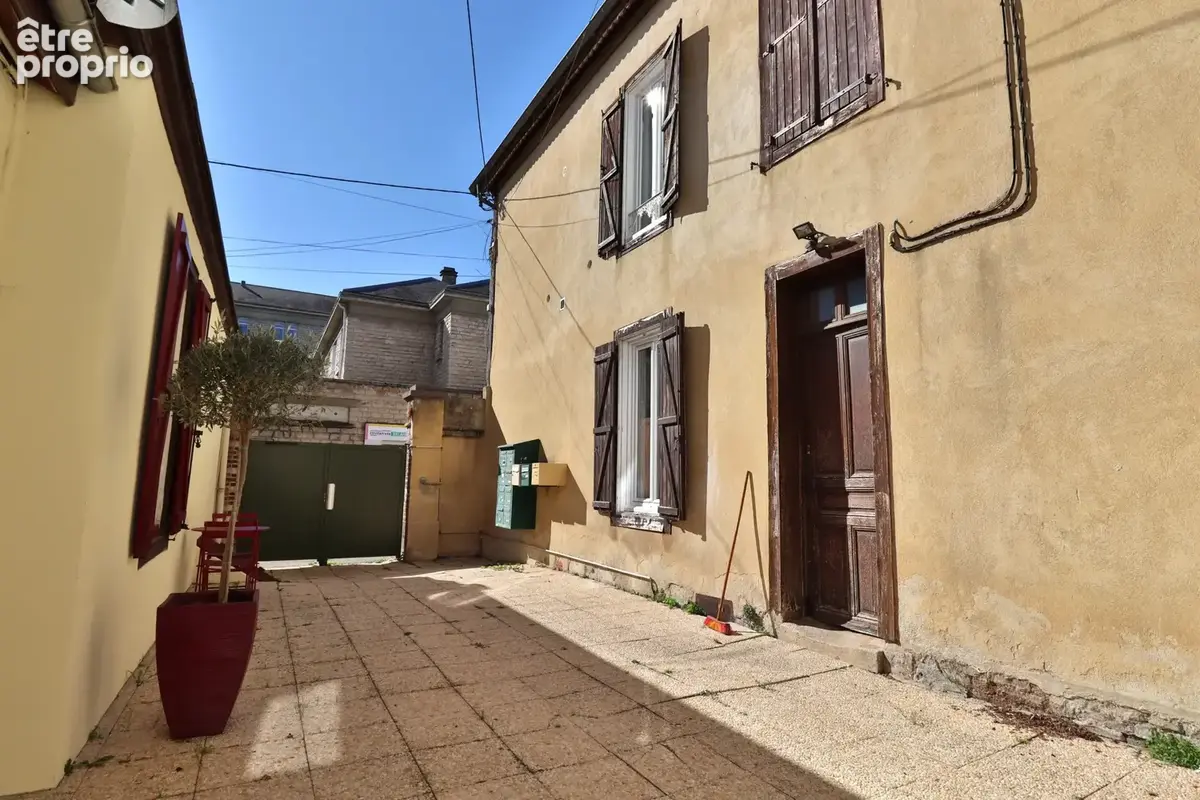 Sainte savine - appartement t2 - photo 1