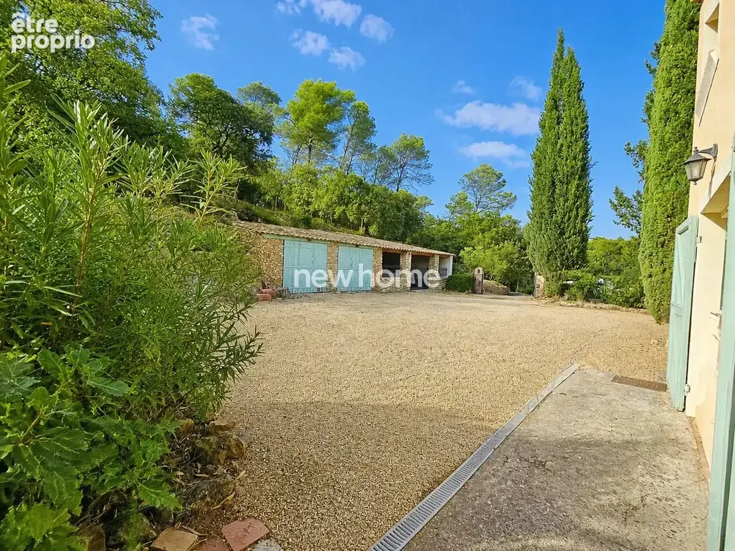 Carcès – Propriété d’exception de 300 m² avec piscine, vue panoramique et 3,5 hectares - photo 39