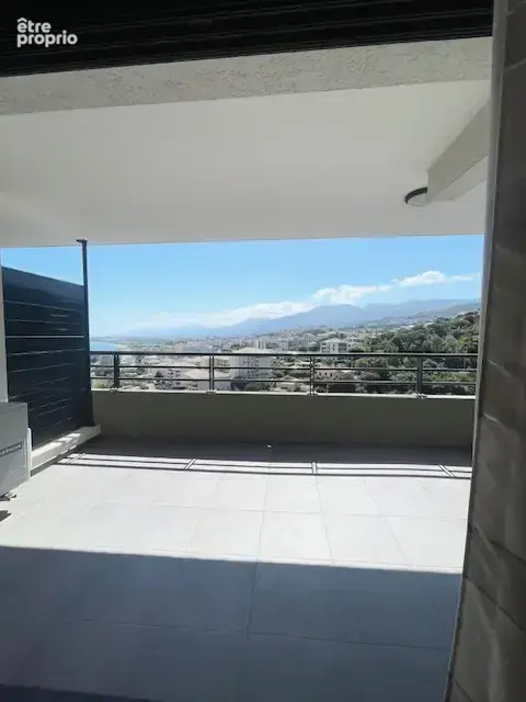 BASTIA bel Appartement F2 de 49 m2 avec terrasse de  31 m2 avec vue mer et montagne - photo 5