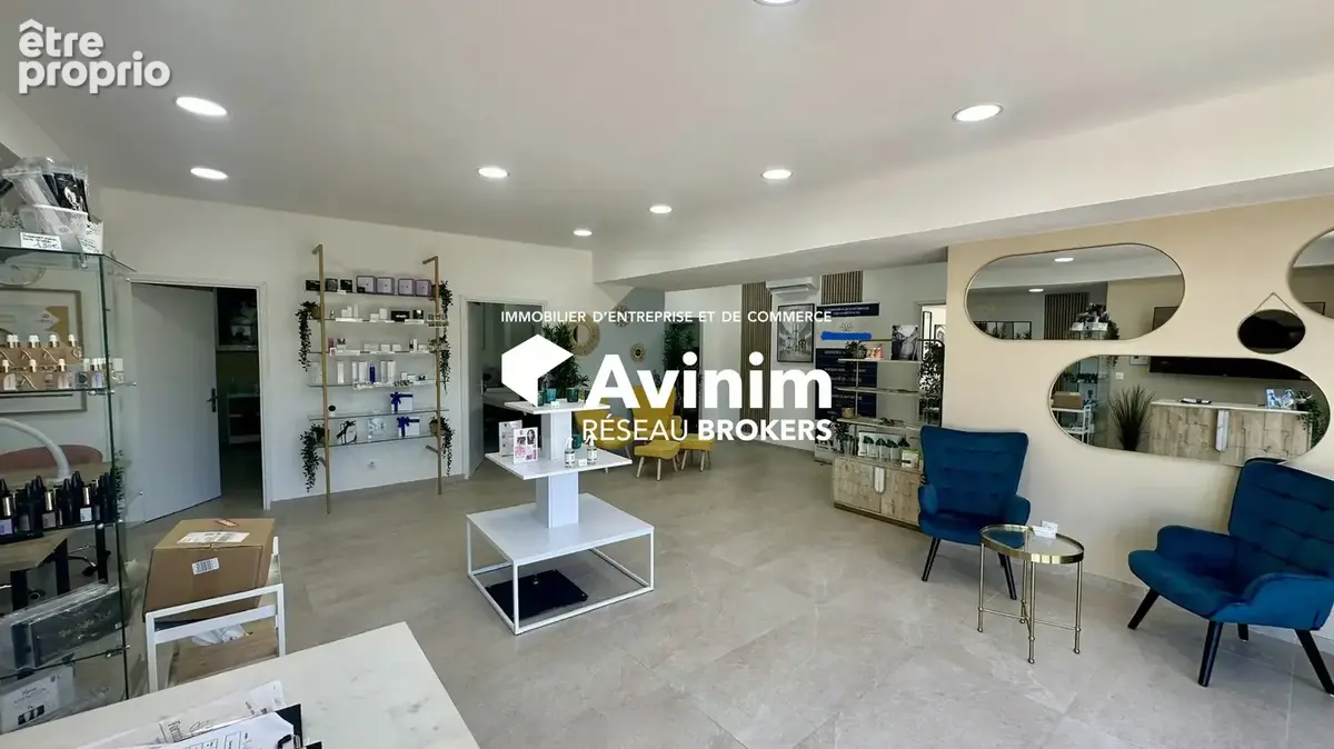 Commerce 170 m² à Marseille-11e  - photo 2