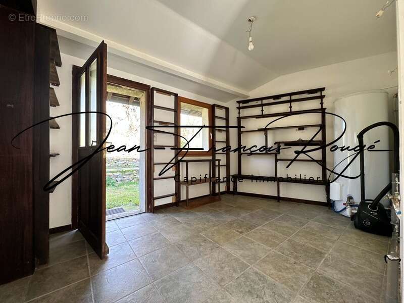 Agon-Coutainville, proche du havre et à deux kilomètres de la plage, maison en pierres de 160 m² ! - photo 7