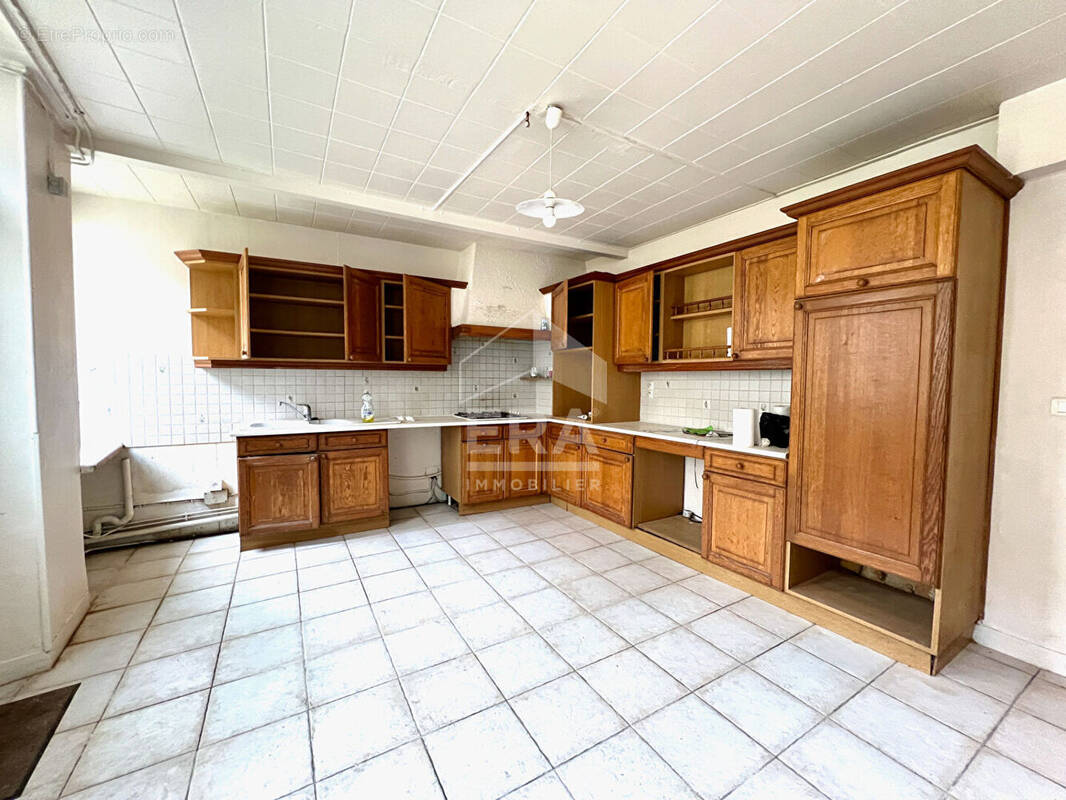 Maison à VOULX
