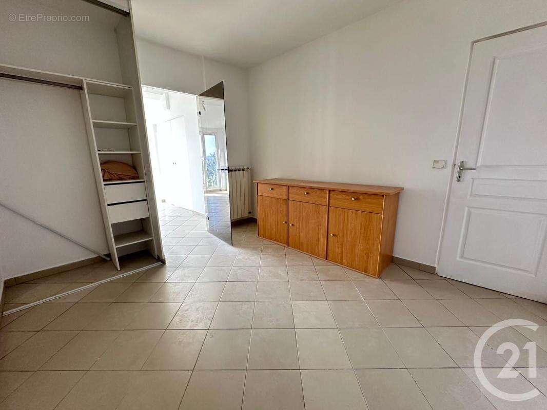 Appartement à FONTENAY-SOUS-BOIS