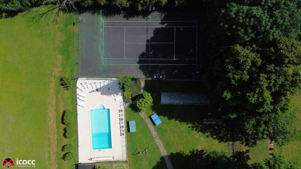 Maison à LA CAILLERE-SAINT-HILAIRE