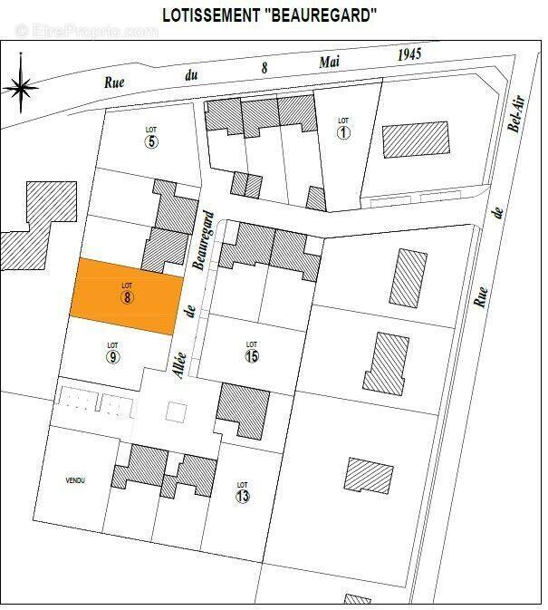 Terrain à NEUVY-LE-ROI