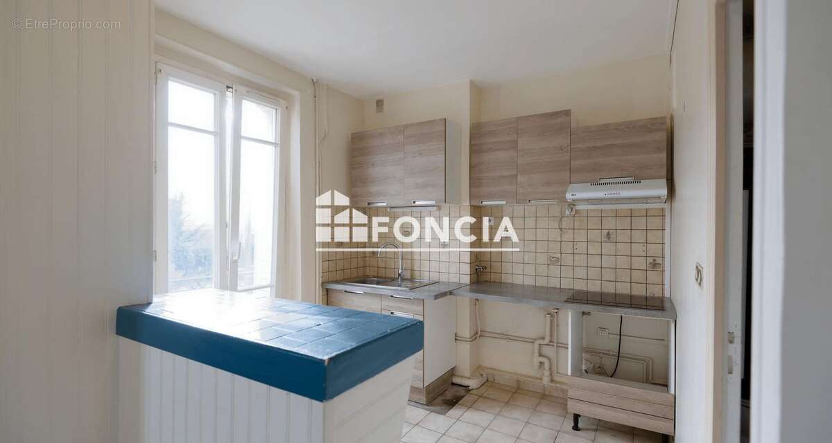 Appartement à CORBEIL-ESSONNES