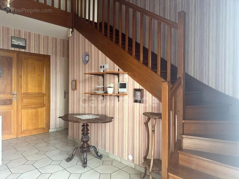 Maison à SAINT-BRIS-LE-VINEUX