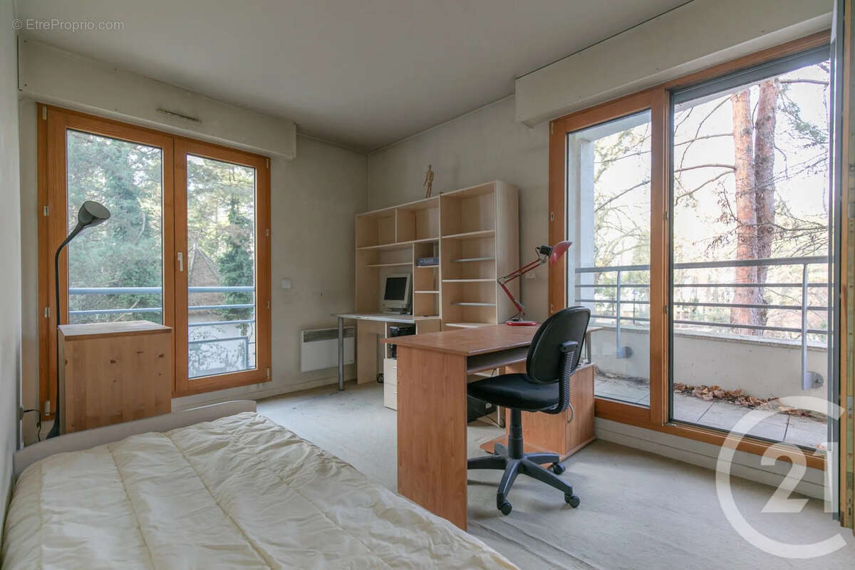 Appartement à SAINT-MAUR-DES-FOSSES
