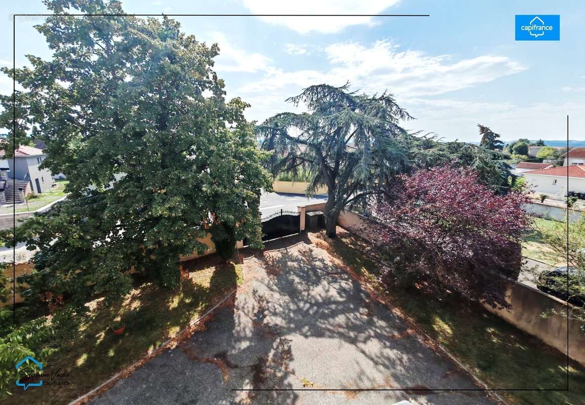 Maison de caractere 140m2, piscine , dependance attenante de 65 m², terrain 1000m2 - photo 19