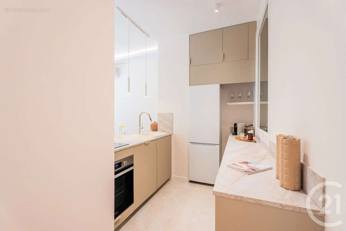 Appartement 70 m² à Nice  - photo 8