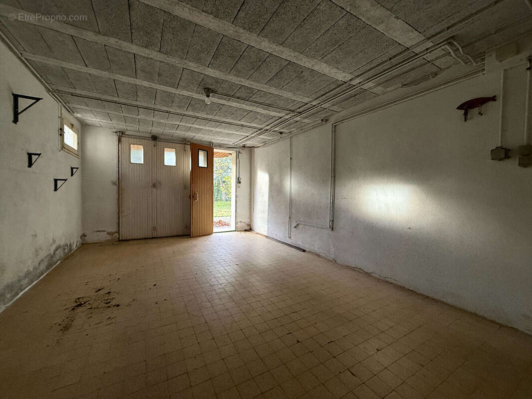 Maison à ESTIVAREILLES