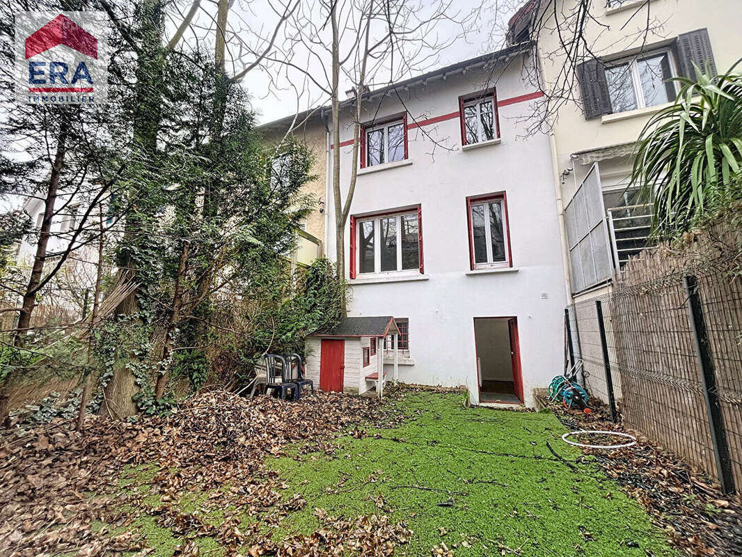 Maison à IVRY-SUR-SEINE