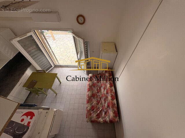 Maison à VIC-LA-GARDIOLE