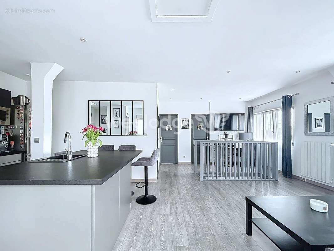 Maison à SAINT-OUEN-L'AUMONE