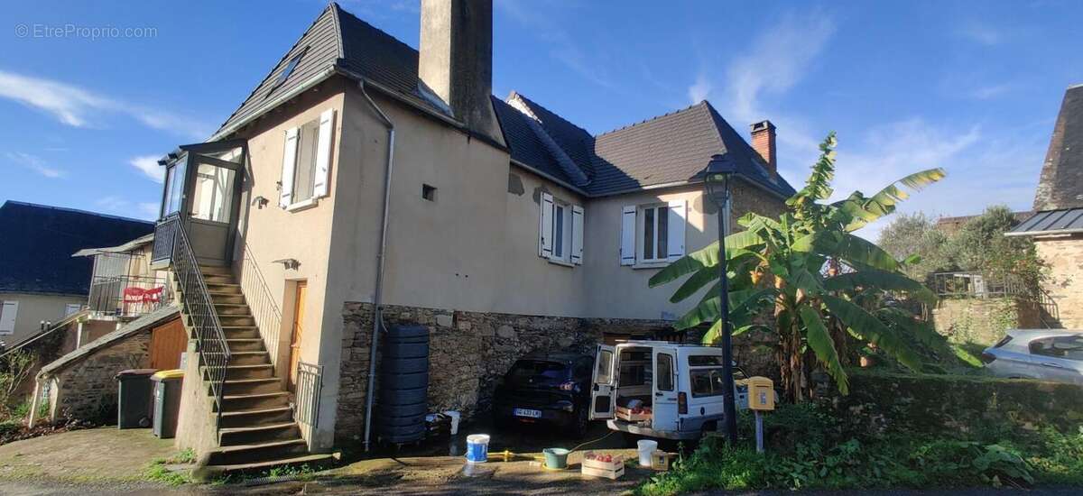 Maison à ALLASSAC