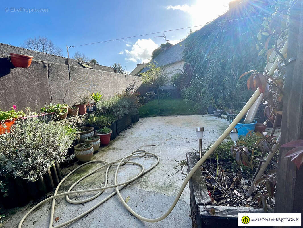 Appartement à SAINT-THURIEN