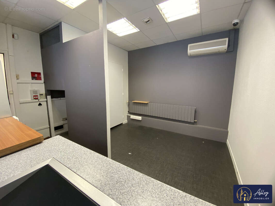 Immeuble 186 m² BORT-LES-ORGUES - Appartement à BORT-LES-ORGUES