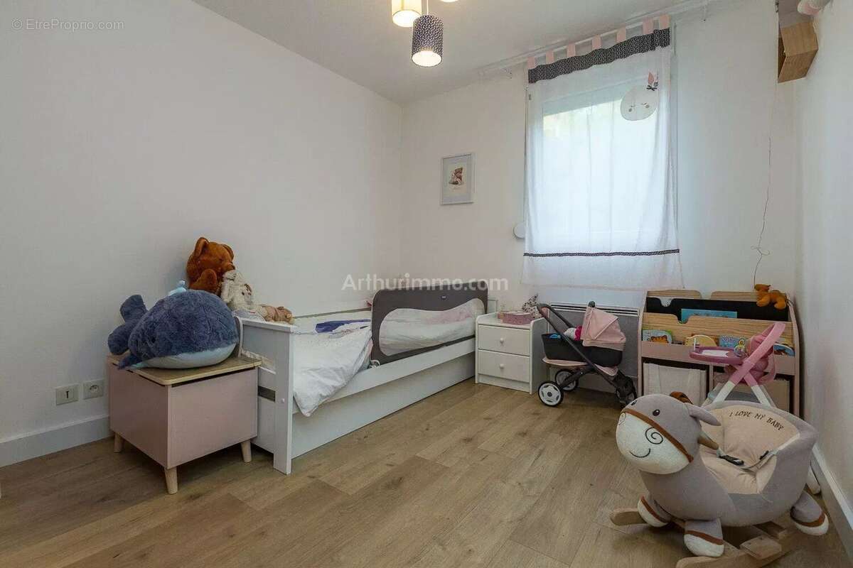 Appartement à MORESTEL