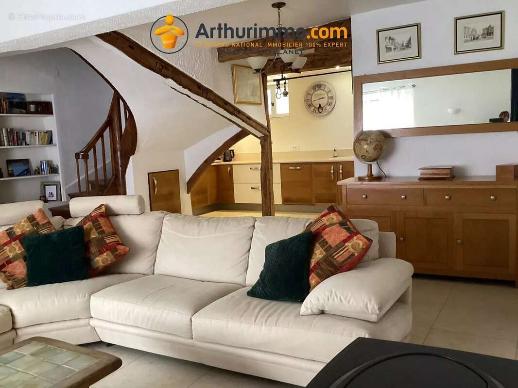 Superbe maison de village de 203 m² avec piscine, 4/5 chambres. - photo 21