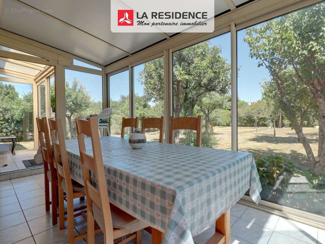 Maison 104 m² à Aubigny-Sur-Nere  - photo 6