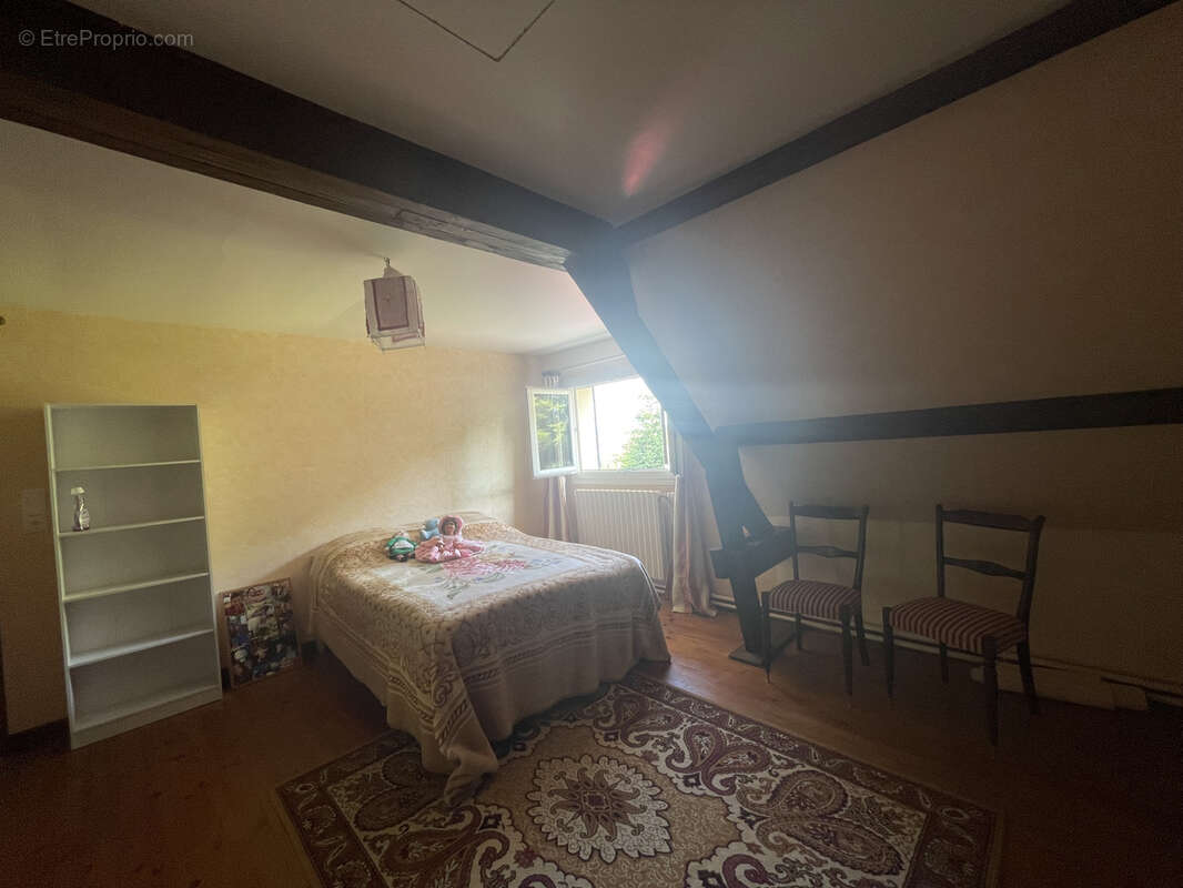 Maison à LE MELE-SUR-SARTHE