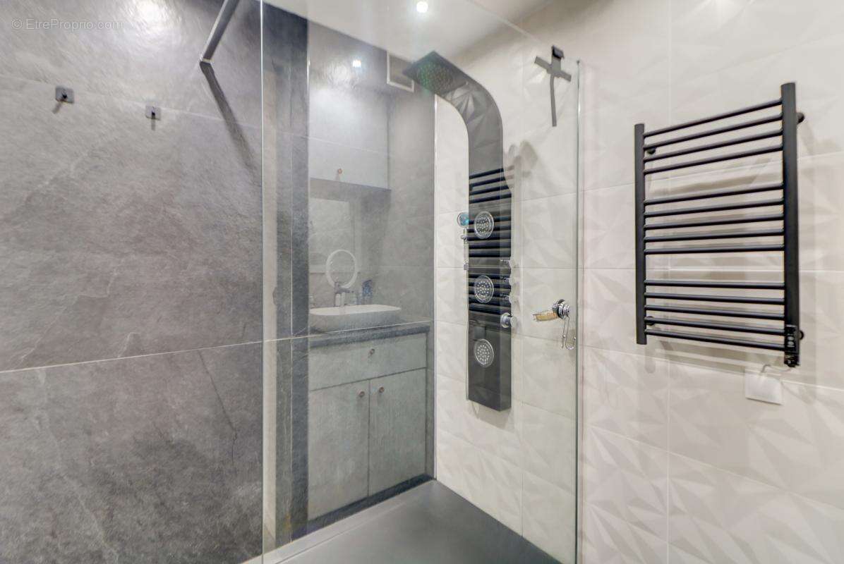 Appartement 92 m² à Carros  - photo 10