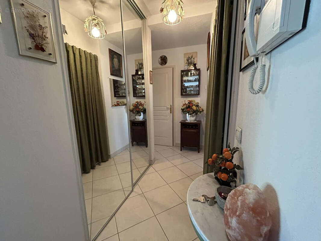 Autre à SAINT-RAPHAEL