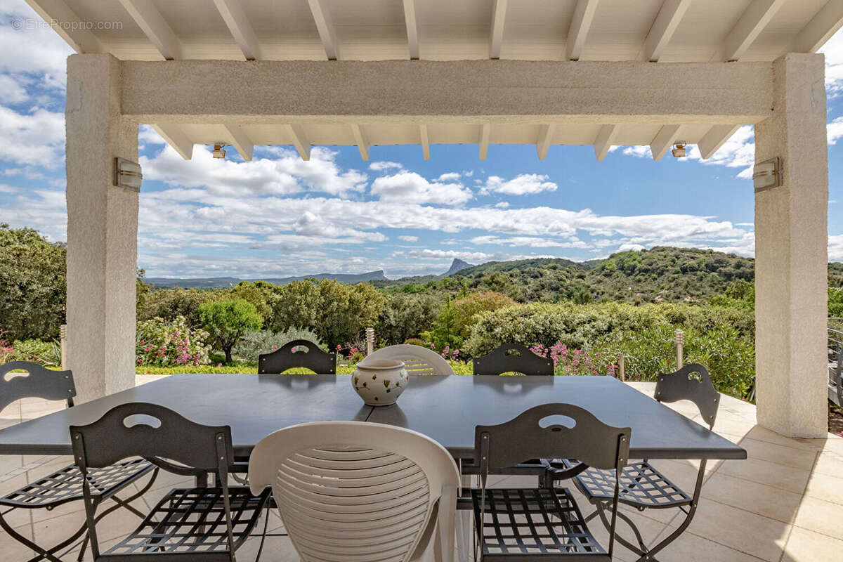 Maison à SAINT-MARTIN-DE-LONDRES