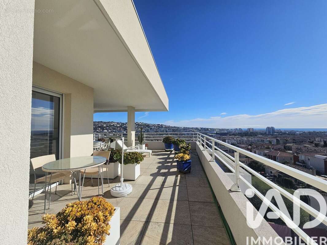 Photo 2 - Appartement à SAINT-LAURENT-DU-VAR