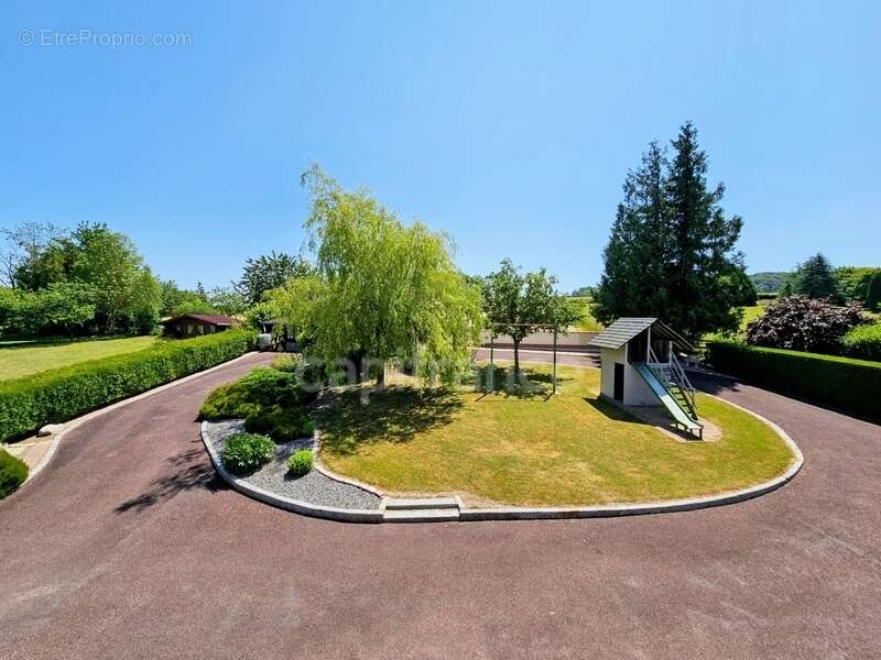 Maison à BLANGY-SUR-BRESLE